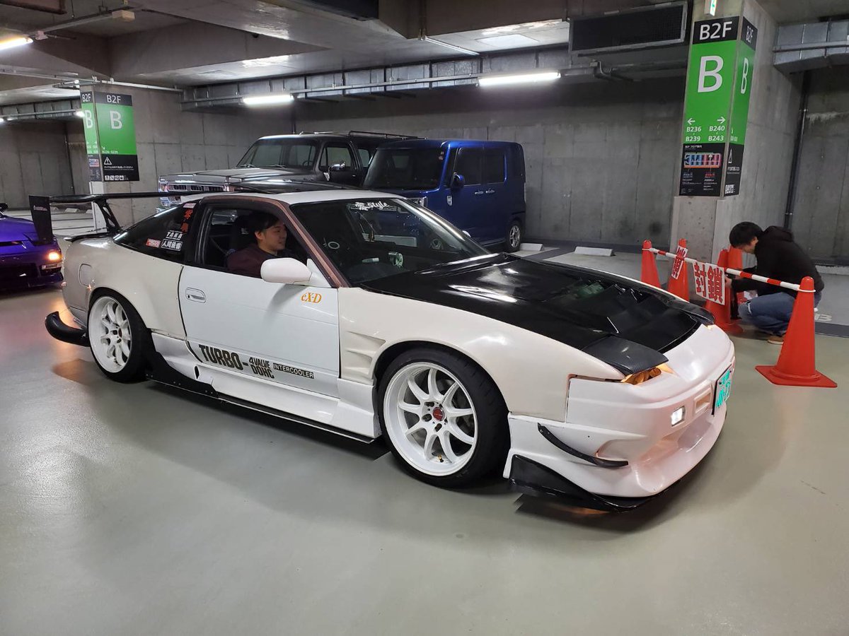 このアニメ好きすぎて当時180SXのドアに貼ってた🤣