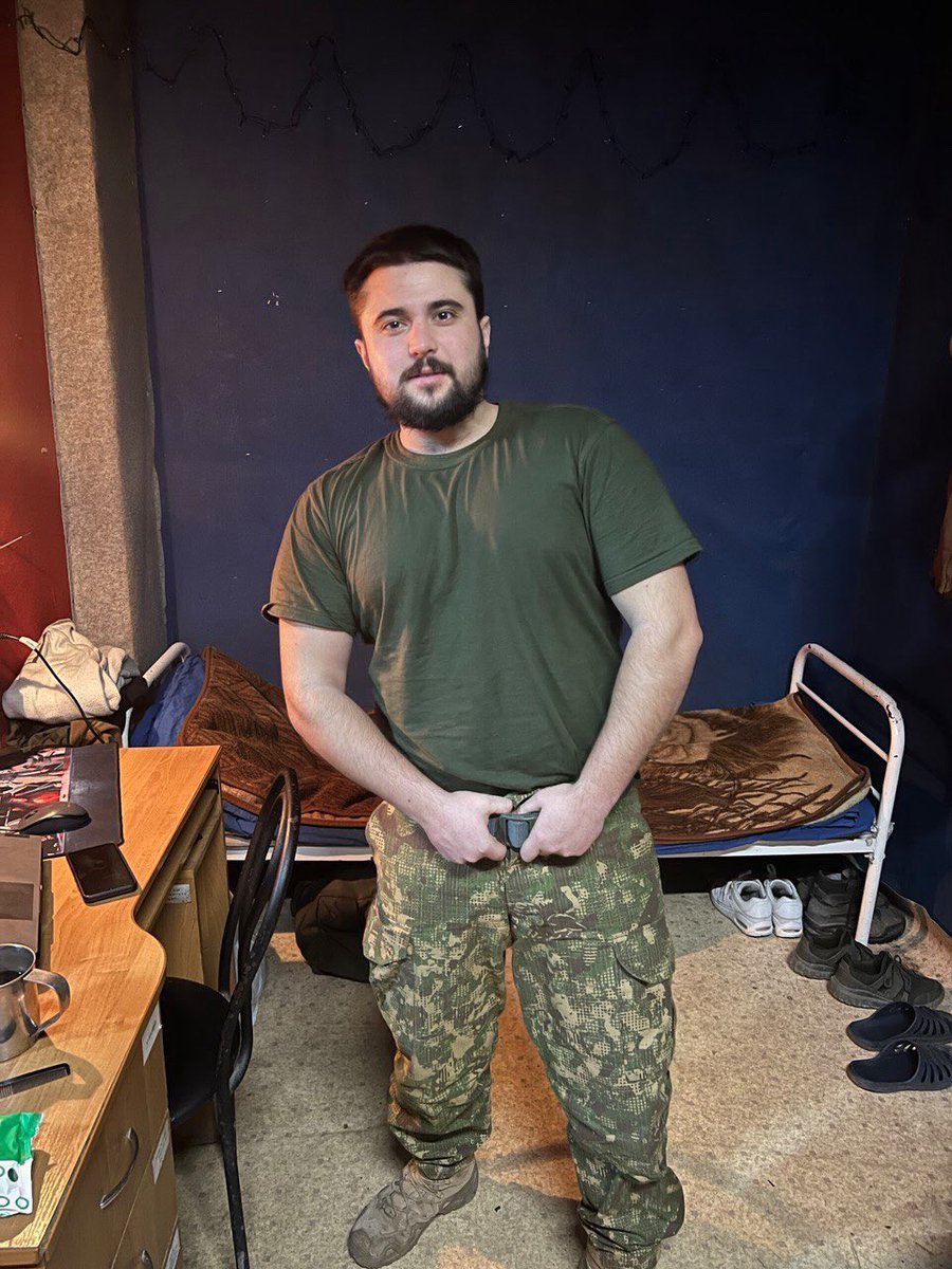 saintjavelin's tweet photo. Before captivity, Serhii weighed 98 kilograms. When he returned home, he weighed just 50.

Serhii Bentsa served in the Ukrainian military under contract since 2020. He was part of Unit 3057, working in a radio-technical reconnaissance group that monitored enemy communications near Shyrokyne.

When Russia launched its full-scale invasion, he met the invasion on the front lines in Mariupol. After 86 days defending the city, he was forced into Russian captivity by order.

Serhii was told captivity would last only 3-4 months. Instead, it became 1,424 days.

During those years in Russian captivity, he endured horrific conditions — lack of hygiene, poor food, psychological pressure, abuse, beatings, and constant humiliation from prison administration.