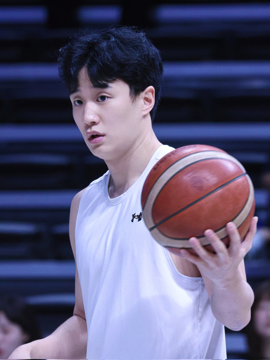 Cam3Db's tweet photo. 260513 #허웅 https://t.co/VA2QdQClDK