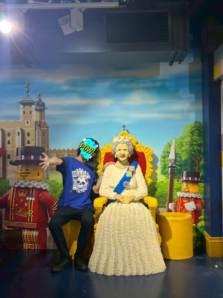 Uchi_Tagari's tweet photo. MIYU活in UK🇬🇧
MIYU活in London💂‍♂️

ハリポタ本場の地で今回はキングズクロス駅や巡礼地は行かずにハリポタ感を出してみた🪄

The Wallace collection (美術館)
セットじゃなくて全部本物ね📘
映えてるでしょ〜MIYU青T👕

あとエリザベス女王会えたよ👑

#MIYU先生
#MIYU活
#ギタリストMIYU
#London https://t.co/FvzVBTdovi