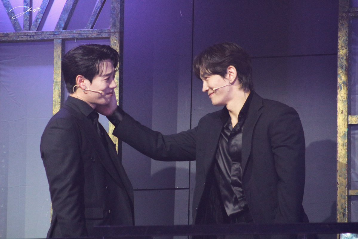 비드 pic tweet media