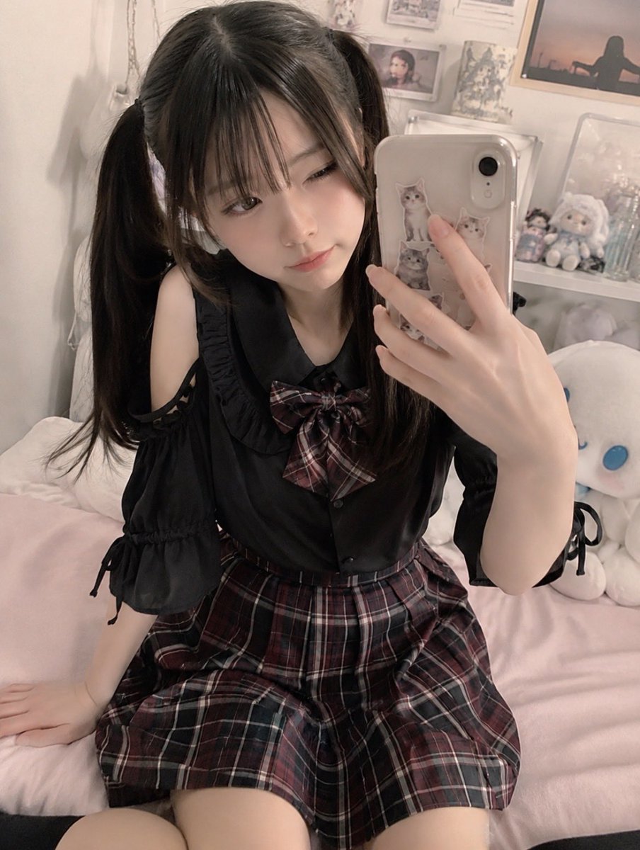 Momoka 𓂃𓈒𓏸 tweet media