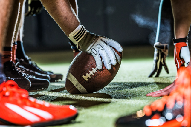 Lockett0531's tweet photo. Sports are no longer just trophy assets—they are institutional investments. KPMG's Paul Harris speaks with @CFAInstitute on why PE is drawn to the predictable revenues &amp; deep fan loyalty in the sports ecosystem. Read more! https://t.co/TGJsADgJkG https://t.co/5vXKVrJHmD