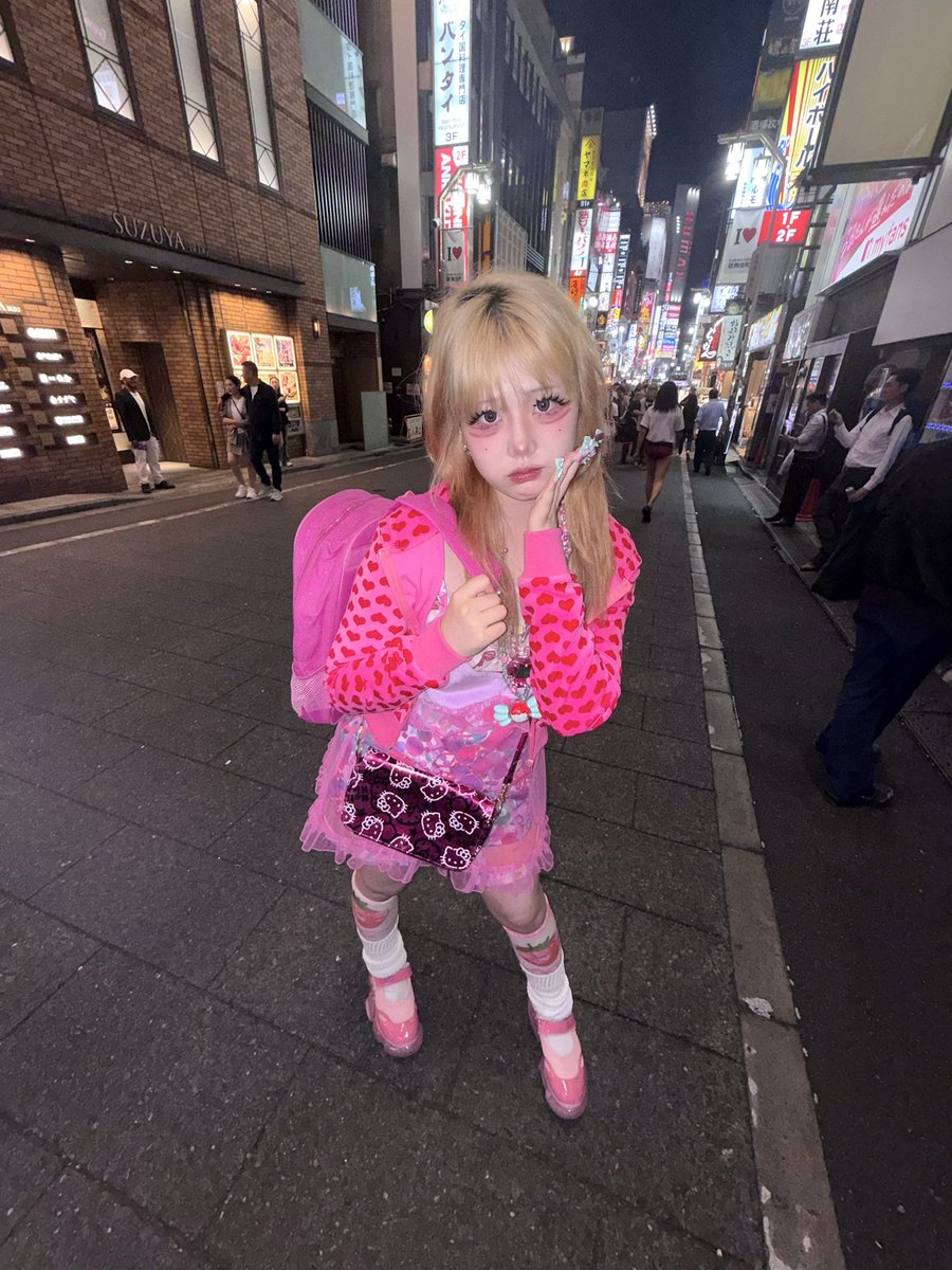 레무 tweet media