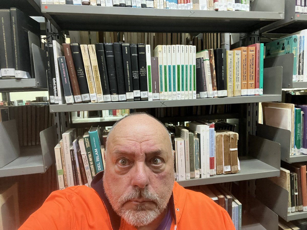 arisolon's tweet photo. objetivo da minha disciplina Direito e Magia é, em primeiro lugar, o nexo do direito com a tradição esotérica judaica conhecida como Kabbalah. Daí as 2.600 páginas que tive de ler e postar.

A disciplina é hermenêutica HHH, no sentido entendido pela  filosofia continental https://t.co/ZWD4pKitf6