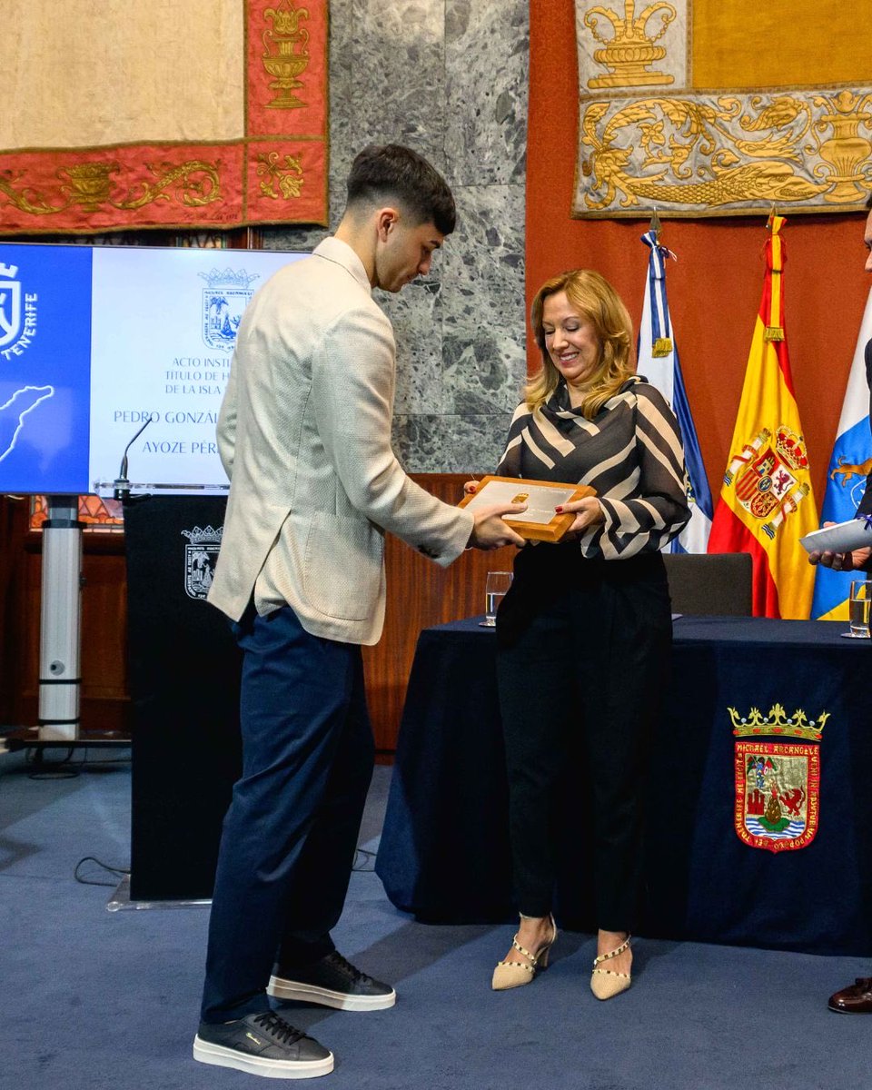 Rosa Dávila tweet media