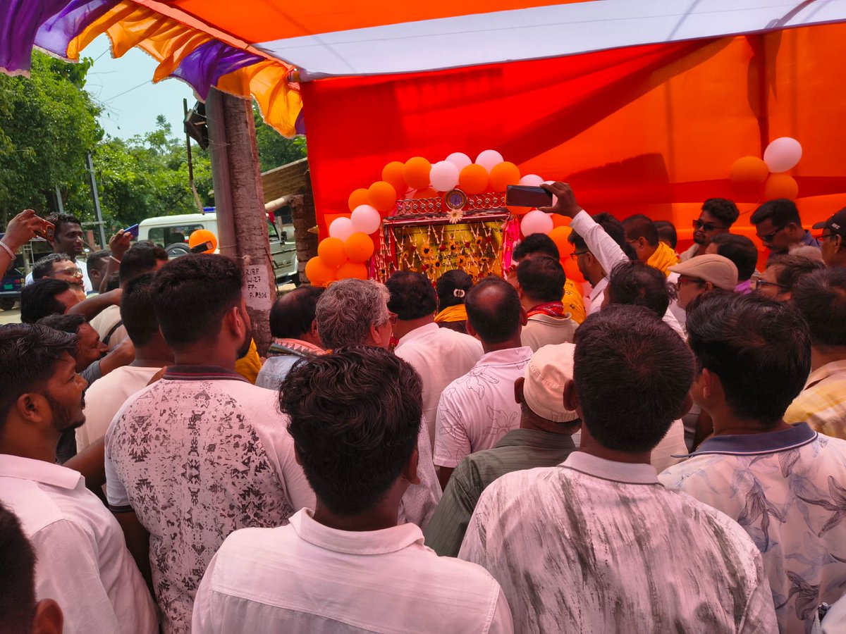 baripadam's tweet photo. Projects include:
Goshala Cow Shelter @Raghunathpur.
Drainage network &amp; Water logging vulnerable pockets 
@JhinjiriBandha , @DurgaHotel
,@UdalaRoad,@Bagichasahi,@Barunighat, @StationRoad
Road &amp; drain construction towards Ayurvedic College @Takatpur. https://t.co/kbzu6so5hh