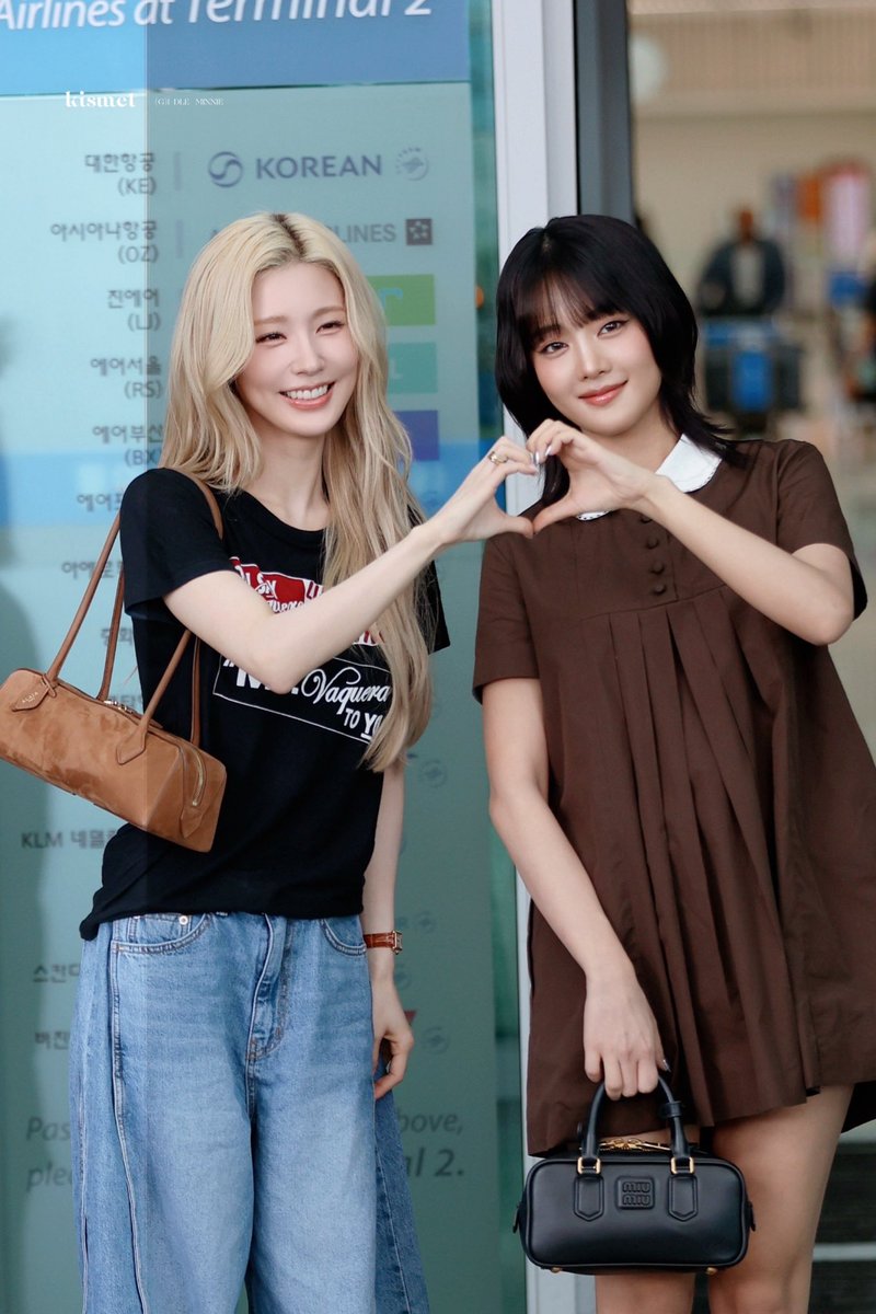 KISMET_MN's tweet photo. 260525 뮤뮤걸🤎
#IDLE  #아이들 #민니 #MINNIE #มินนี่ #ミンニ https://t.co/mNGVVu6FT3