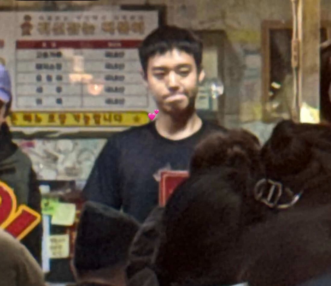 토순 tweet media