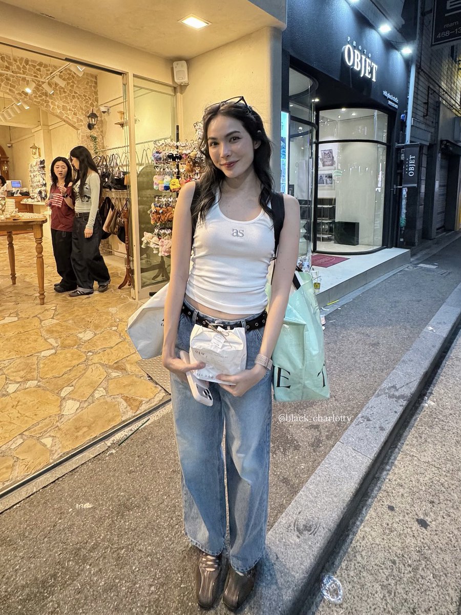 검정 tweet media