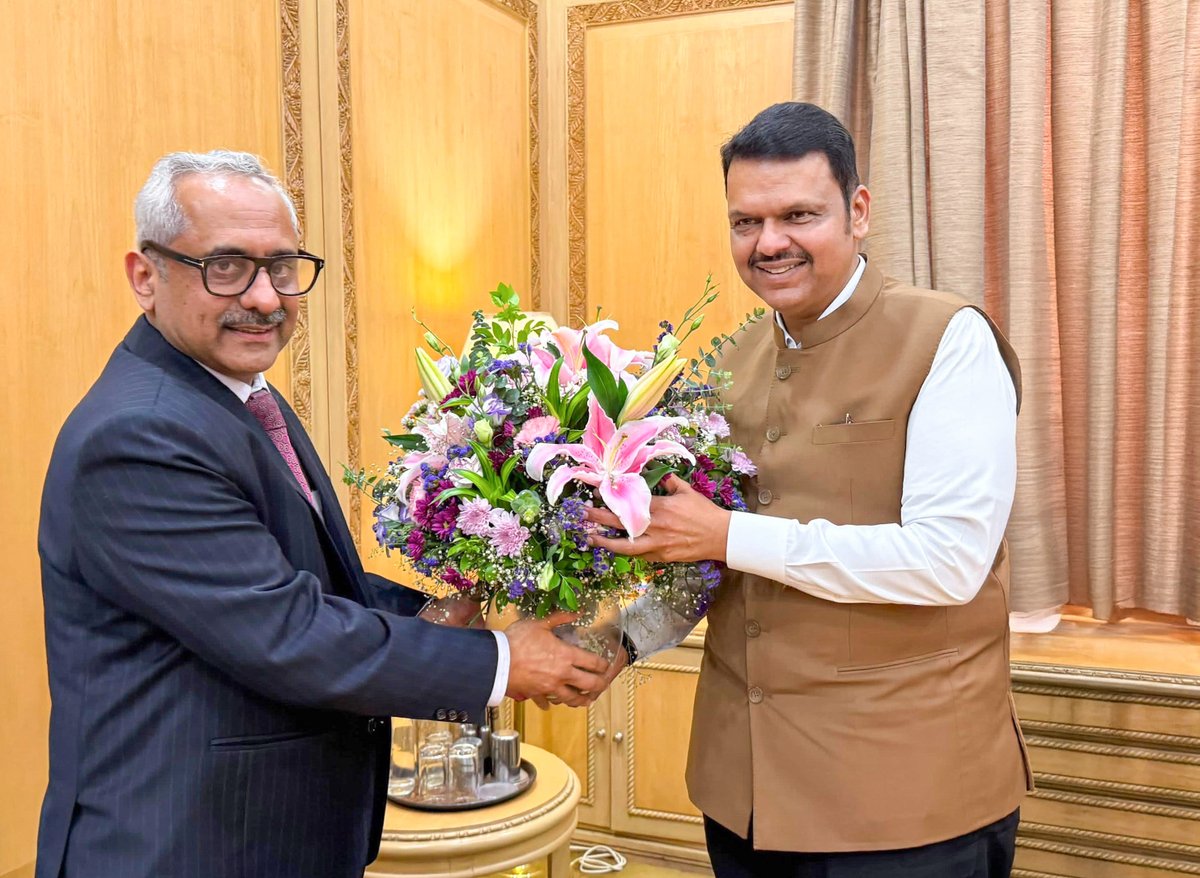 Devendra Fadnavis tweet media