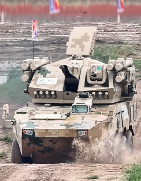 Weapons and equipment marketing staff of Chinese d tweet media
