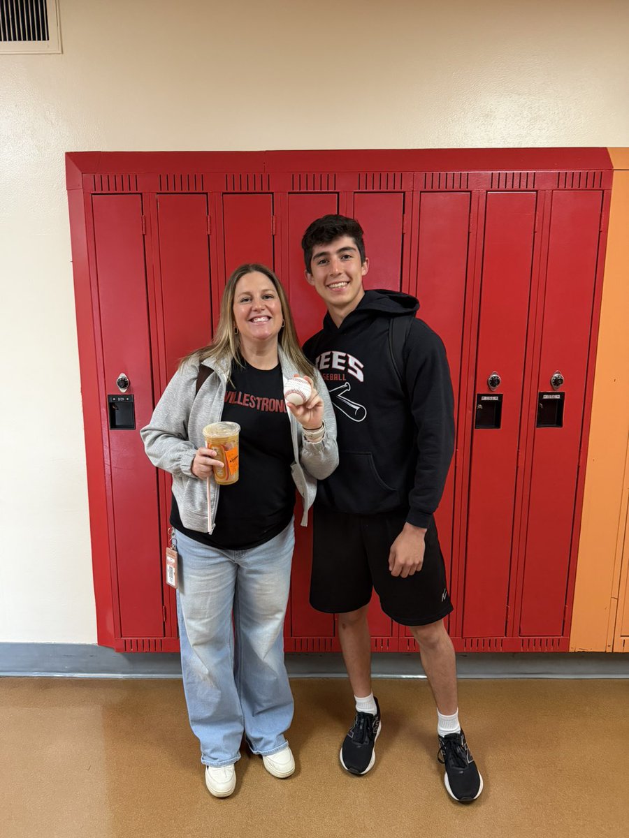 beesbase's tweet photo. Baldwinsville Baseball Teacher Appreciation Week❗️This Game ⚾️ from Tyler Hawthorne goes to his English Teacher Mrs Witte ❗️Thank you for all you do❗️ https://t.co/0qEydwzJAm