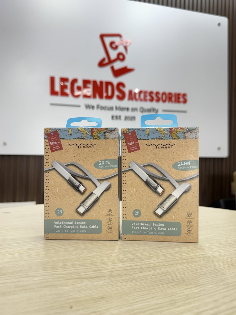 legends_ug's tweet photo. Introducing our high performance lLabel Fast charger built for speed, reliability, and everyday convenience.
Upgrade your charging experience today

-Cable USB to Type C 3A @ 55,000ugx
-Cable Type C to C + L 100W 1.5M @ 75,000ugx
-Type C to C 240W  @ 60,000ugx
-Stella 4 In 1 240W. @ 90,000ugx

#legendsaccessories
