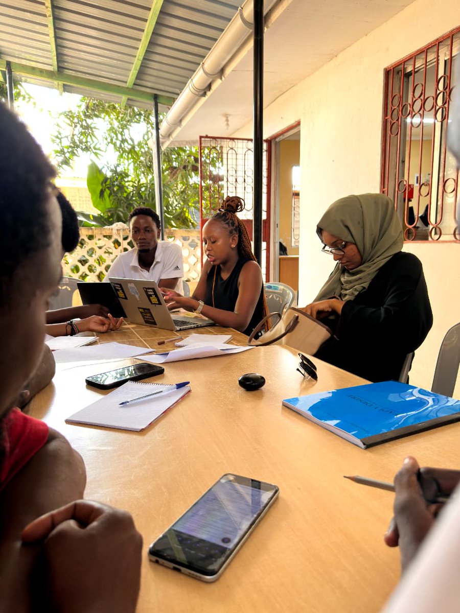 AjendaKenya's tweet photo. We analyzed the Mombasa county programme based budget estimates for the 2026/27 financial year focusing on the Health, education and youth departments. The discussion highlighted key issues and created space for young people and community members to understand. #ajendakenya #PBB https://t.co/WGpXl64w24