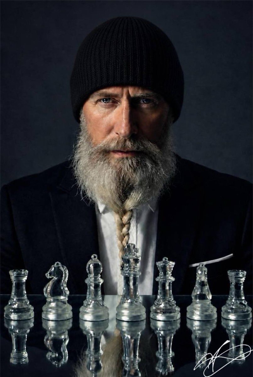 vasaAxl's tweet photo. MAGICIAN 💫💫 https://t.co/MaFz8EHhAS