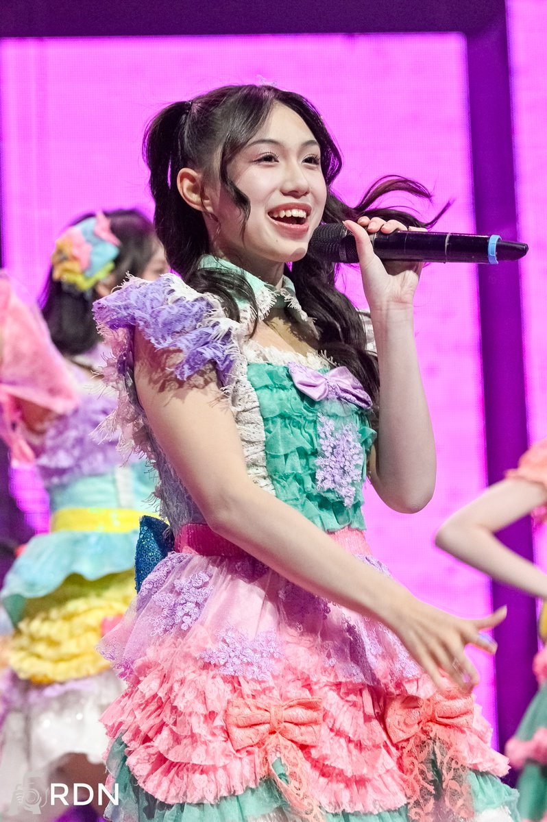 RDNADN's tweet photo. .@Michie_JKT48 || 250526 Mega Konser D'Academy 7: Kecanduan Kamu https://t.co/fZGq5fZIcg