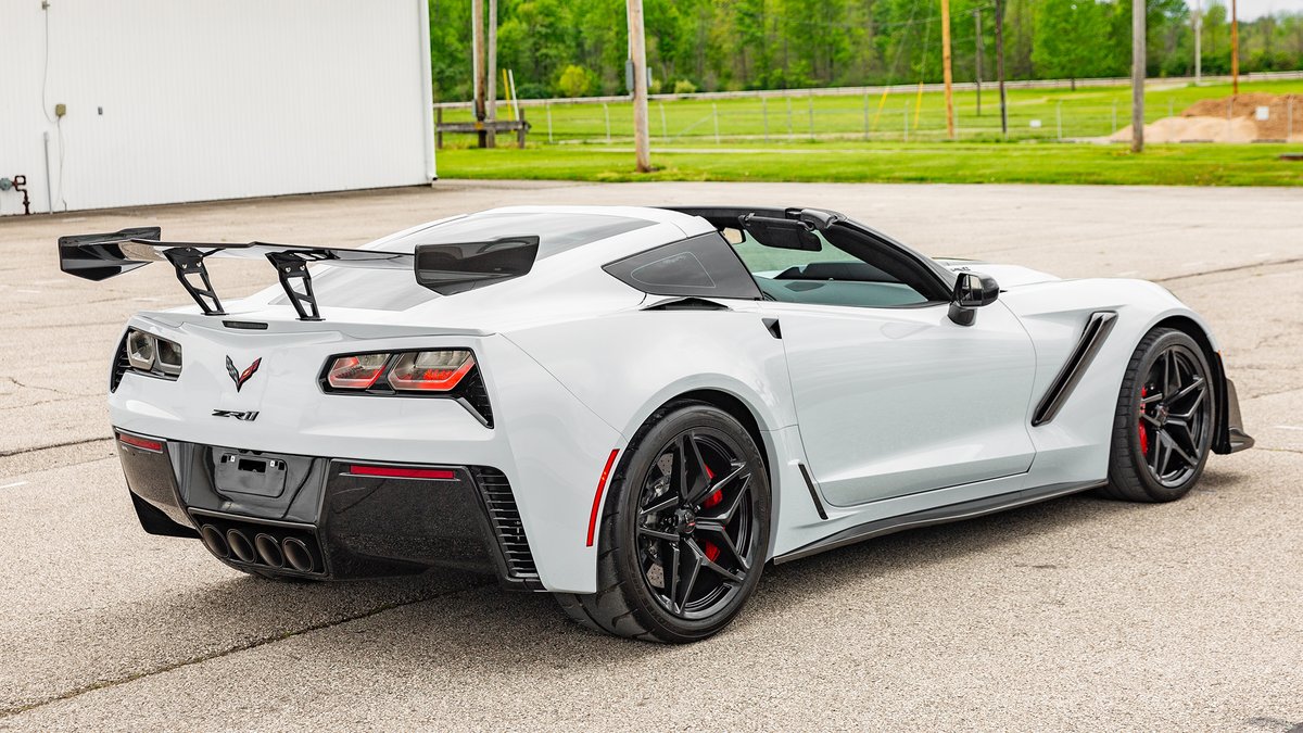 SothebysMS's tweet photo. The final front-engine Corvette went out swinging.

This 2019 Corvette ZR1 Coupe delivers 755 supercharged horsepower, the ZTK Track Package, and shows just 11k miles from new making it the most extreme evolution of the C7 platform

Finished in Ceramic Matrix Gray Metallic over Jet Black Napa leather, it comes with carbon ceramic brakes, Michelin Cup 2 tires, and unmistakable high-wing presence.

Auction closes Tue, May 26th

More: https://t.co/8p4YgeNdIp

#Corvette #C7ZR1 #ZR1 #SOMO #C7Corvette
