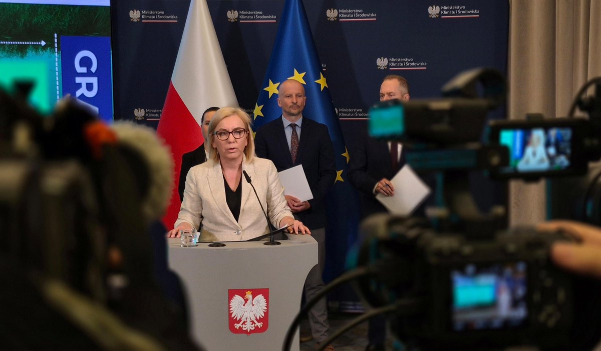 Paulina Hennig-Kloska tweet media