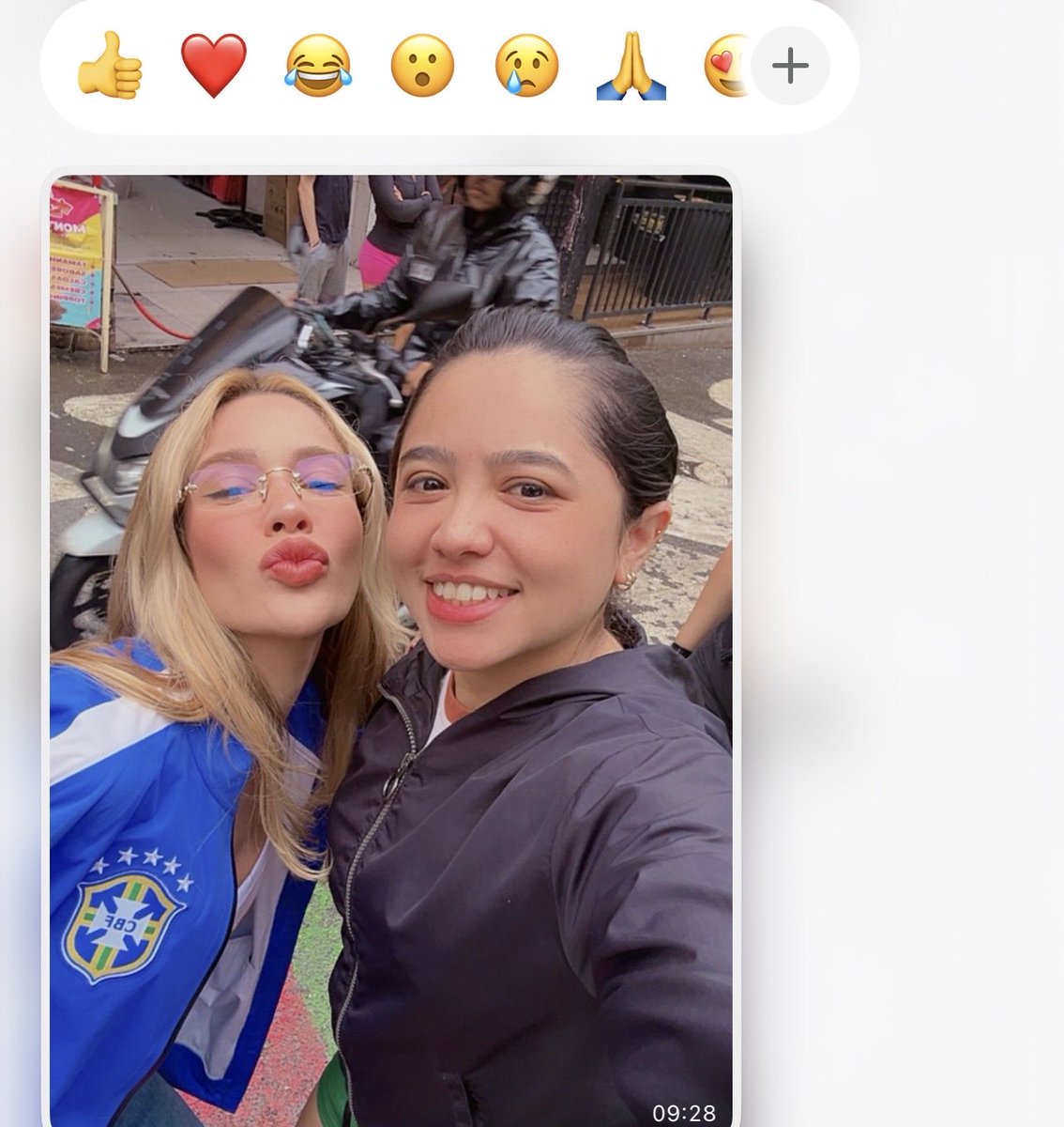 sabrina tweet media