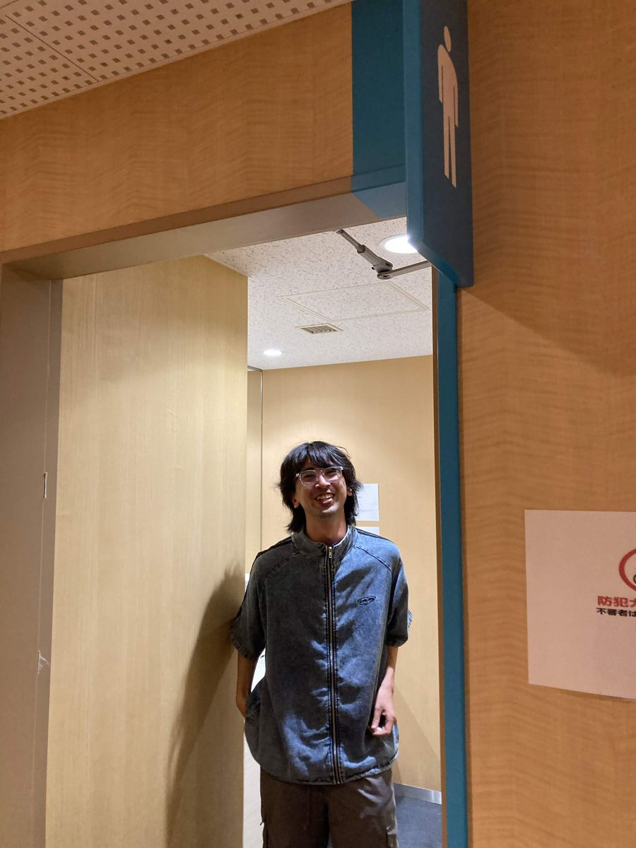 yuyakimuyu's tweet photo. 去年のYPAMで参加したNext Producer Meetingのレポートが公開されました。

大橋さん、ナムヒョン元気かな。

写真を見ると、この頃の自分はかなりボロボロだな、、、

今は健康、少し痩せ、帽子にも���きた！

さらに躍進しよう！あなたと、みんなと、誰かと。地域や国内に限らず。
限らず！生きよ！ https://t.co/tk8v3tPuLe