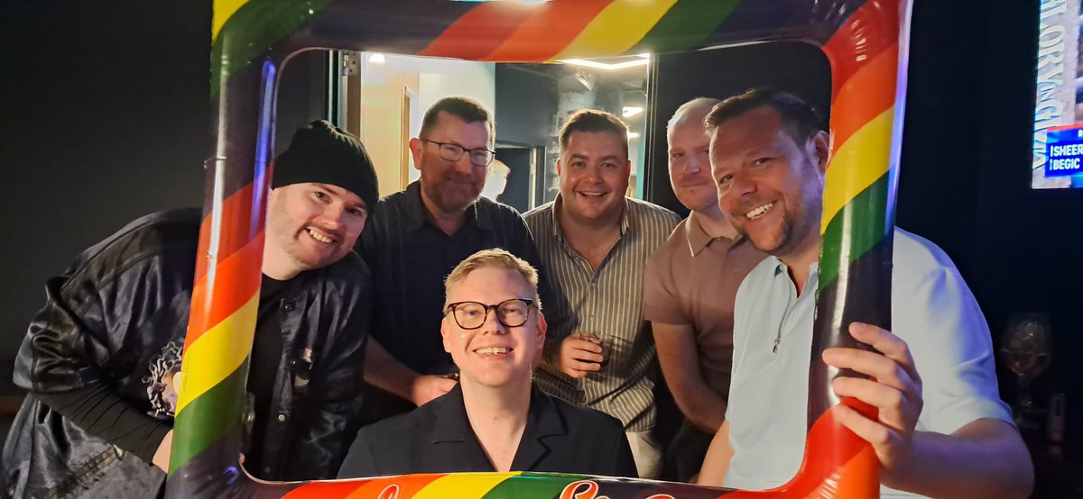 topherchris476's tweet photo. It was wonderful to attend @james_laley's 40th birthday do with the Regional Alliance crew, including @GreensHasland @Wiggy1234 🎂

James has been such a generous, kind &amp; loyal friend, so it was an honour to be invited. ❤️

Here's to a true legend and many happy returns, mate! 🎉 https://t.co/rQ8pDf8Q8O