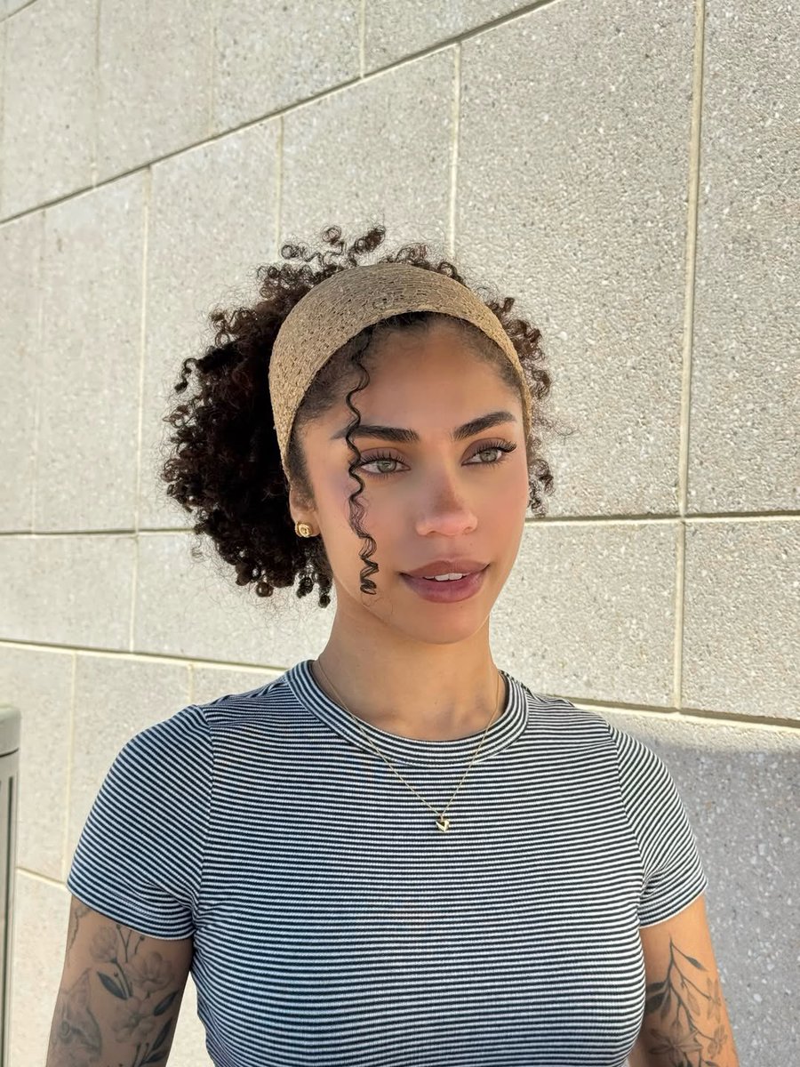 Veronica tweet media