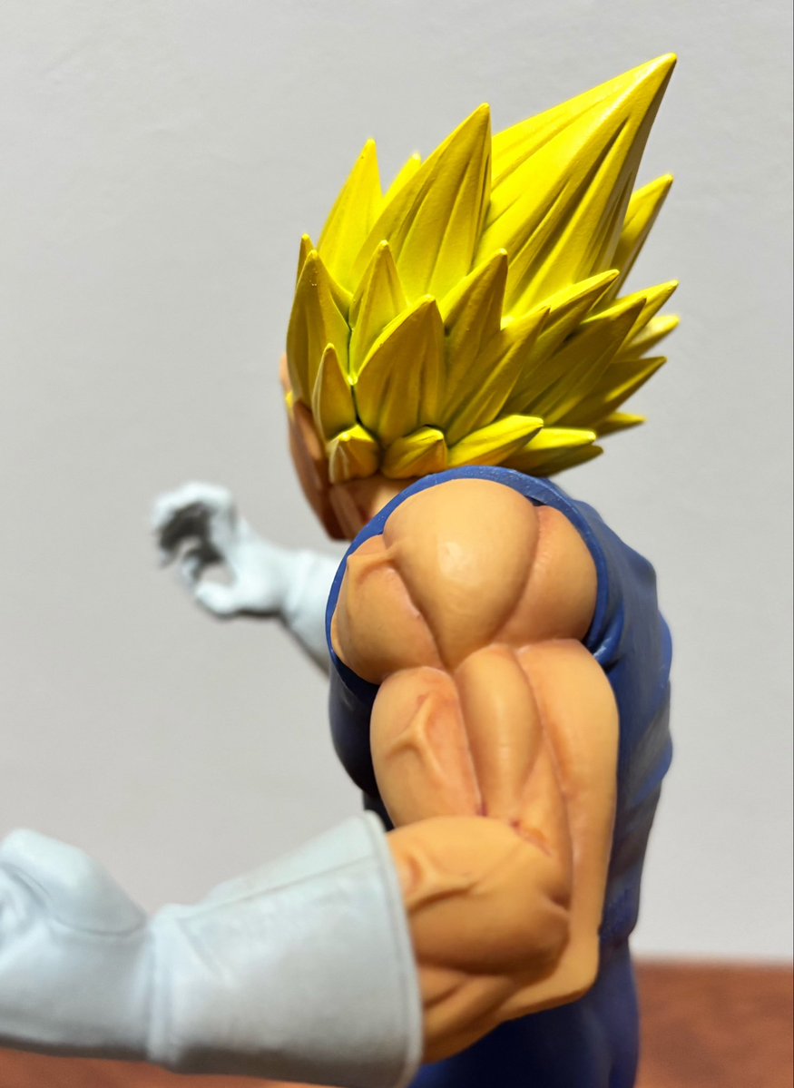 ドラゴンボール、 穴 その穴の名を 龍穴(ドラゴンホール)という」「ドラゴンホール… な…なぜ