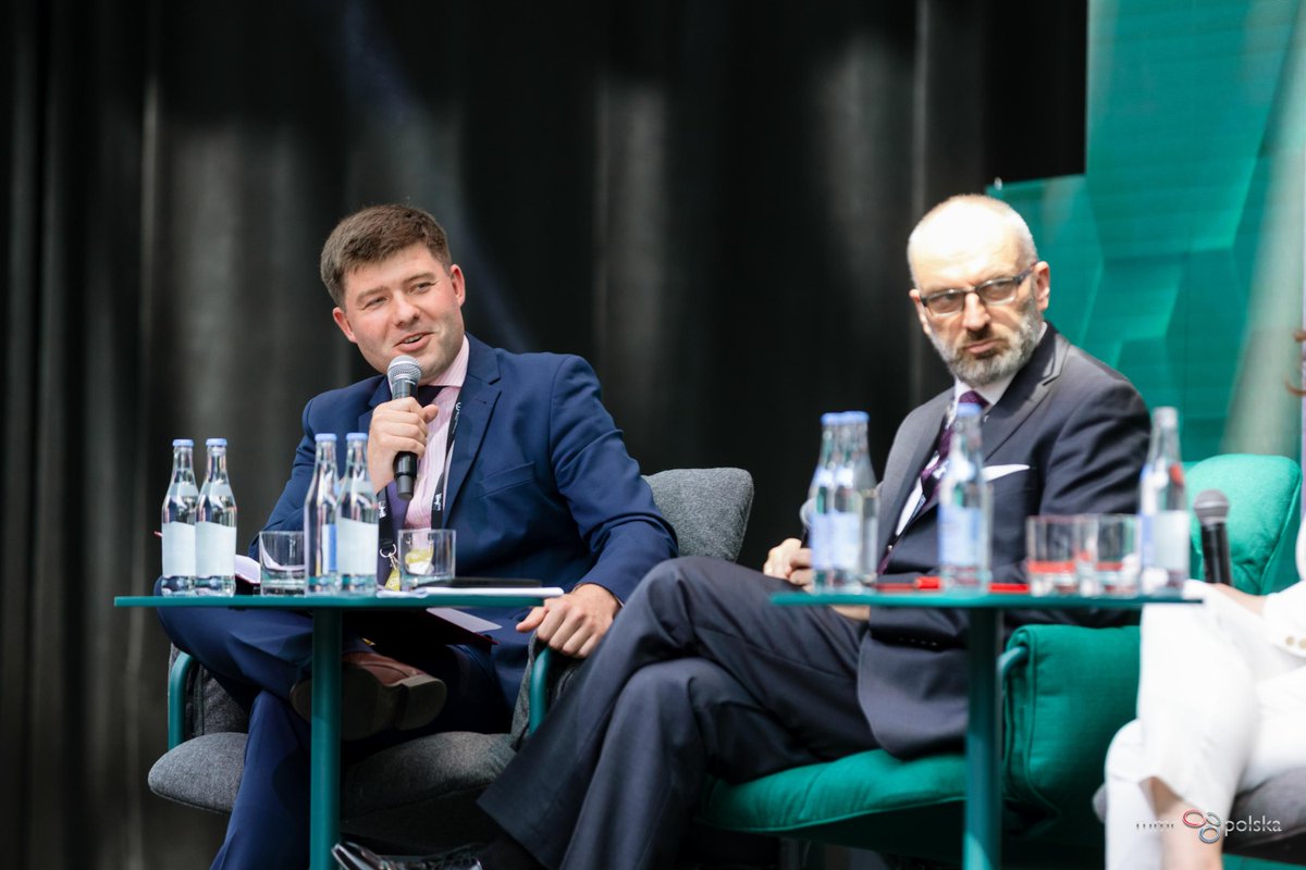 totalsecuritypl's tweet photo. Przed nami ostatni blok części wspólnej - „Wielozadaniowa infrastruktura miejska i govtech”. 🏙️

#KBP2026 #KongresBezpieczenstwoPolski2026 #KBPRZESZÓW #SCF2026 #SmartCityForum2026 https://t.co/NzDS2EuhAh