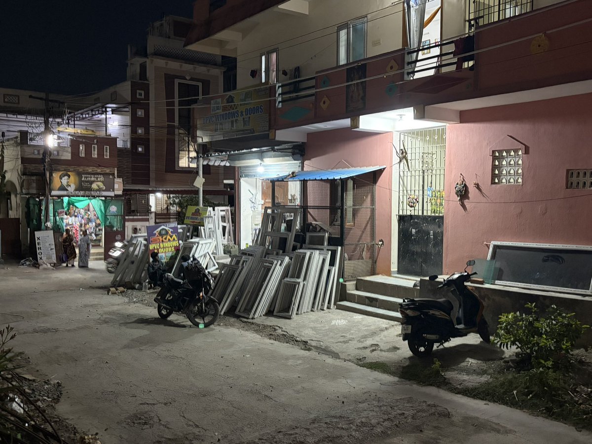 vamse_mayuri's tweet photo. @CmcellTamilNadu @CMOTamilnadu @Kamatchitvk PVC manufacturing in our residential area is causing heavy noise pollution day/night.Plastic waste is spreading across the area,affecting senior citizens&amp;patients.Complaint already raised in CMCell Comp#17623304 but no action yet. https://t.co/ep6ohvjLan