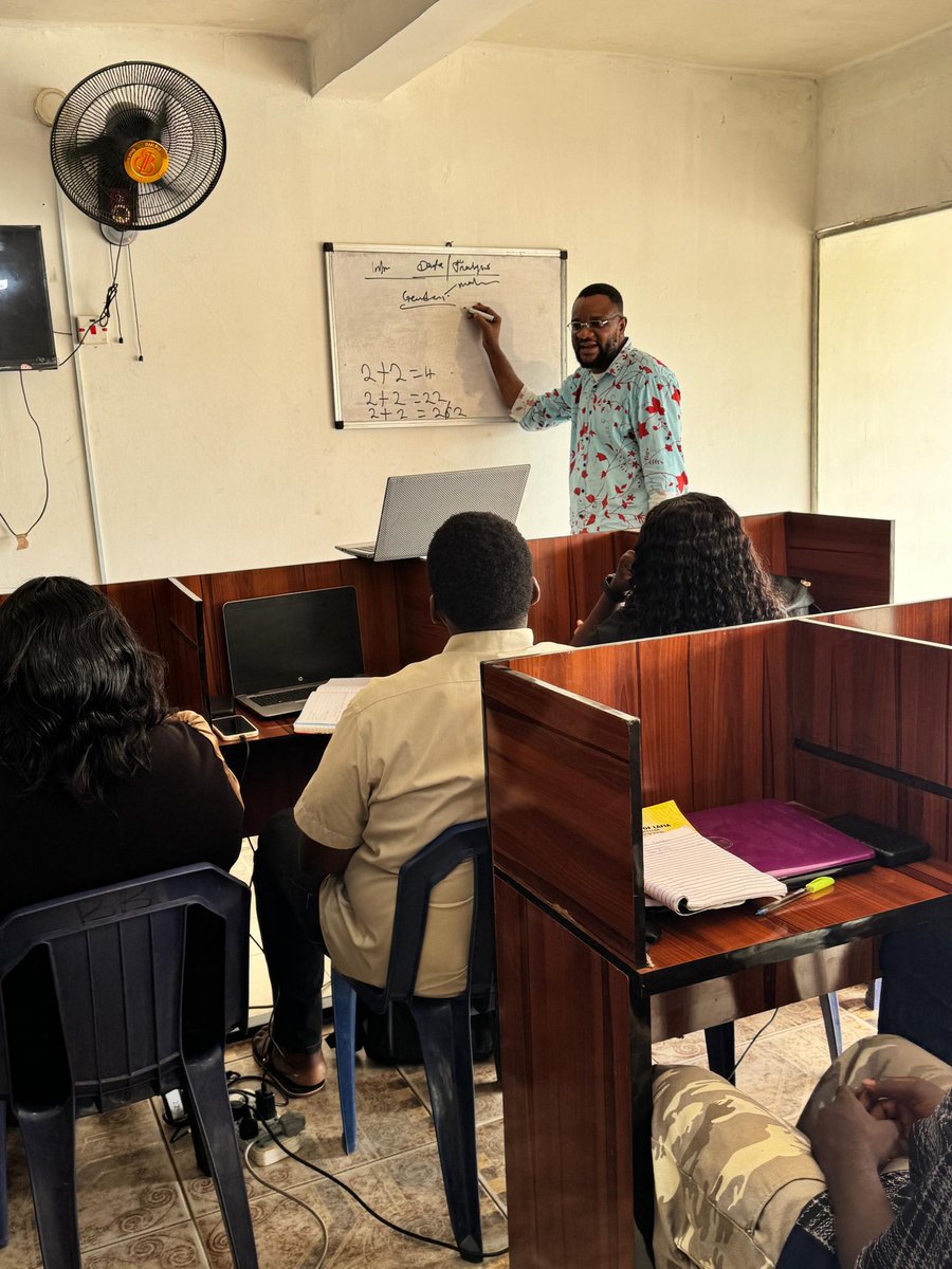Bennamite_ICT's tweet photo. The future belongs to people with digital skills.
Don’t just scroll online learn something valuable.
At Bennamite ICT, we encourage growth through technology and innovation.
#DigitalSkills #TechFuture #Learning https://t.co/7pgKpH5Prz