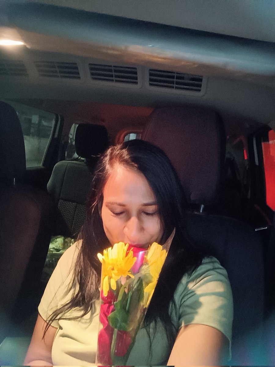 Freedom_Gupta's tweet photo. कोई तुम्हारे न्यूनतम प्रयासों को भी माथे से लगाएगा
कोई तुम्हारे अधिकतम प्रयासों को भी दुत्कार देगा ।। https://t.co/aTiqvsZVis