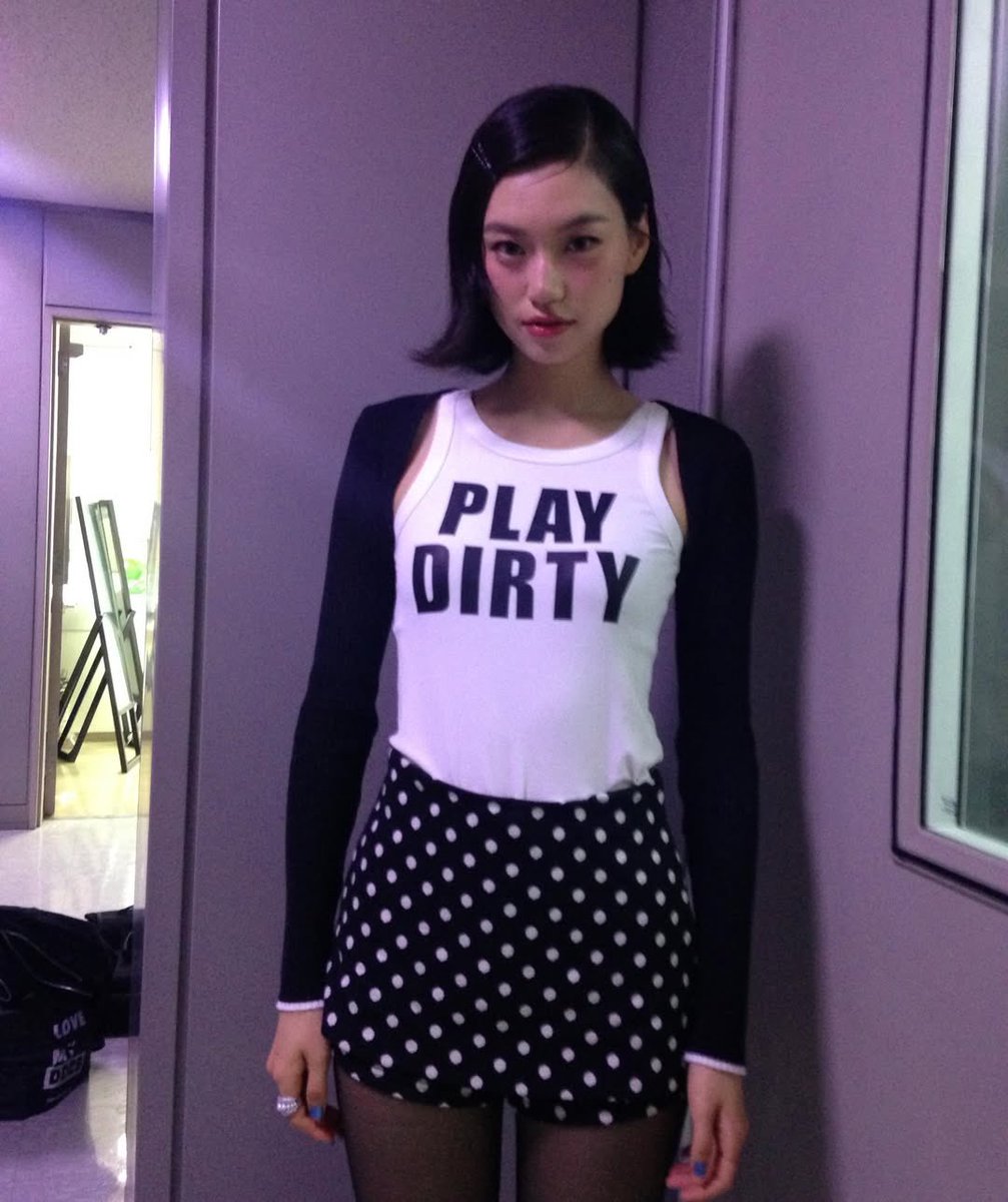 hourly doyeon tweet media