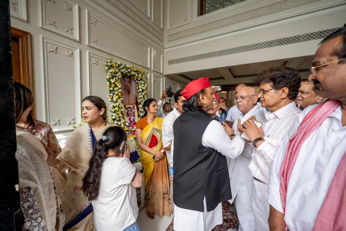 Akhilesh Yadav tweet media