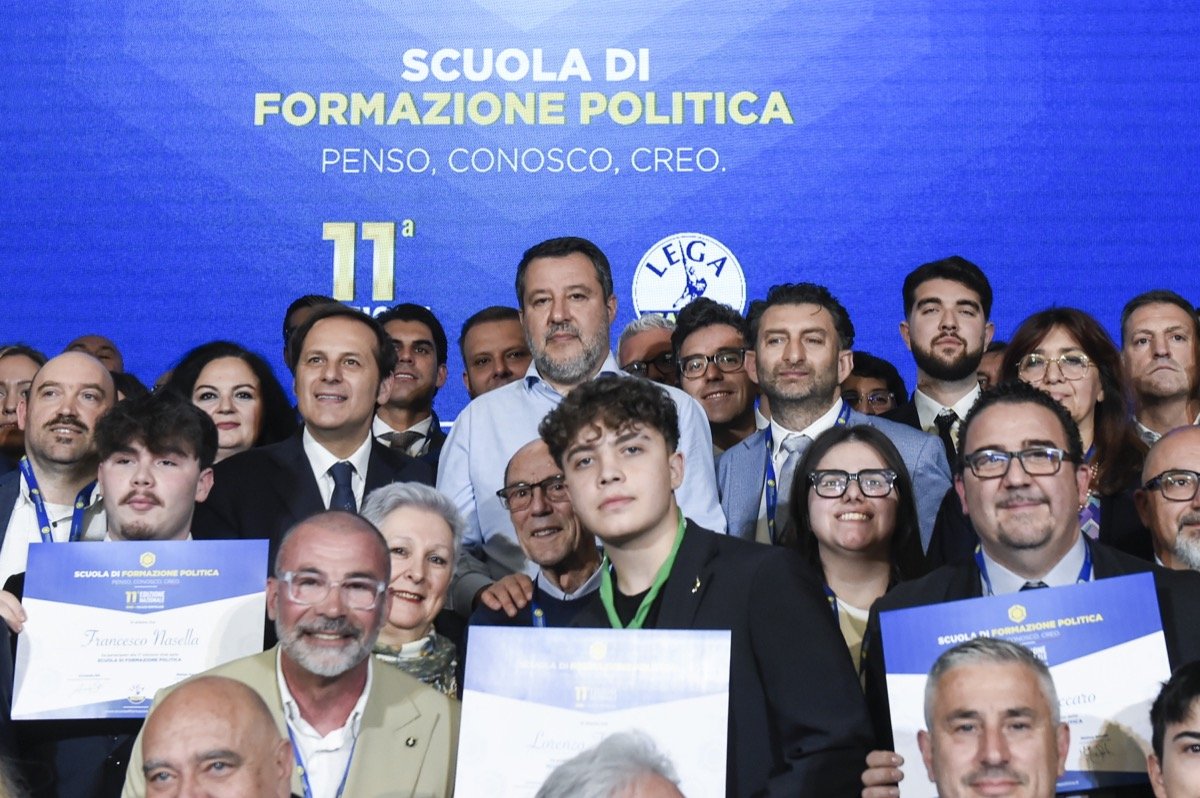 nonleggerlo tweet media