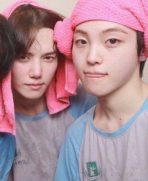 gamjatang2002's tweet photo. 하 견주님... 덕분에 진짜로 따수운 밤 보내게 되었어요... 
외쳐 갓견주 갓셰릠 https://t.co/2exrAtugkA