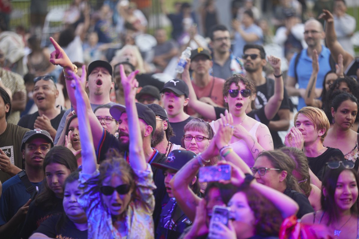 TOHistory's tweet photo. Celebrate Indigenous Peoples Month at the #IAF2026, a free, family-friendly event with music, dance, artisan and culinary experiences of the First Nations, Inuit and Métis Peoples of Turtle Island.

📆 June 20
⏰ 11 am - 9 pm
📍 Biidaasige Park
 https://t.co/RCqnsWH2Tk https://t.co/Ye0NyxbkGE