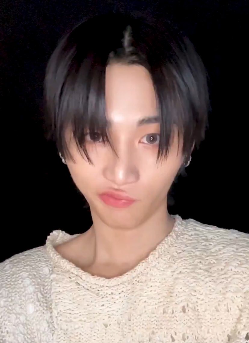 록스타, サン 🎸 tweet media