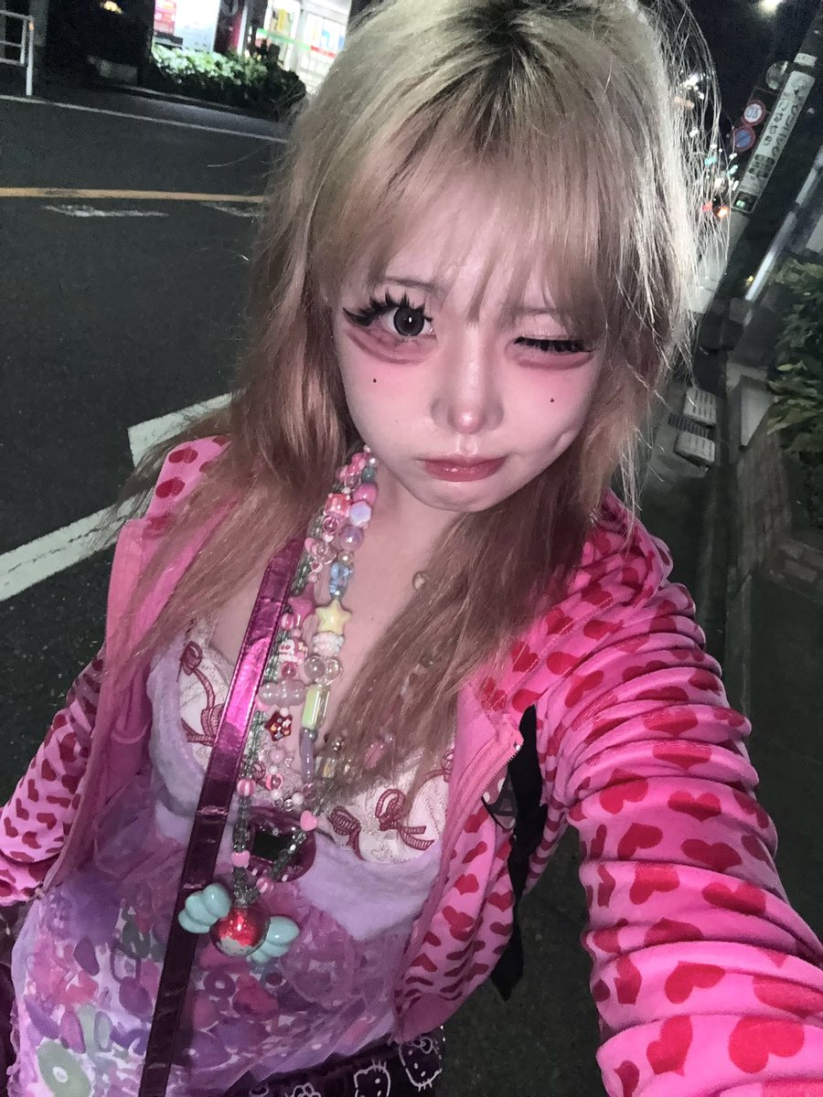 레무 tweet media
