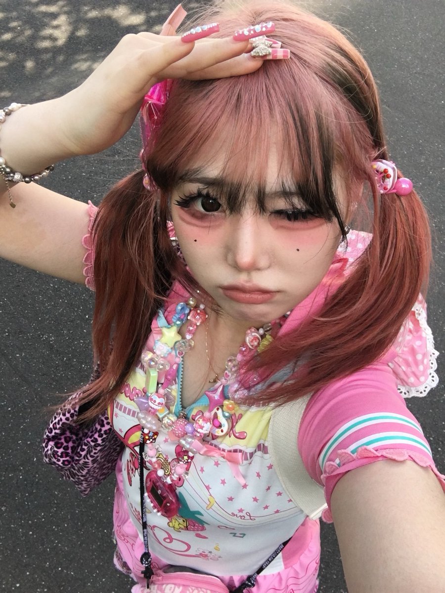 레무 tweet media