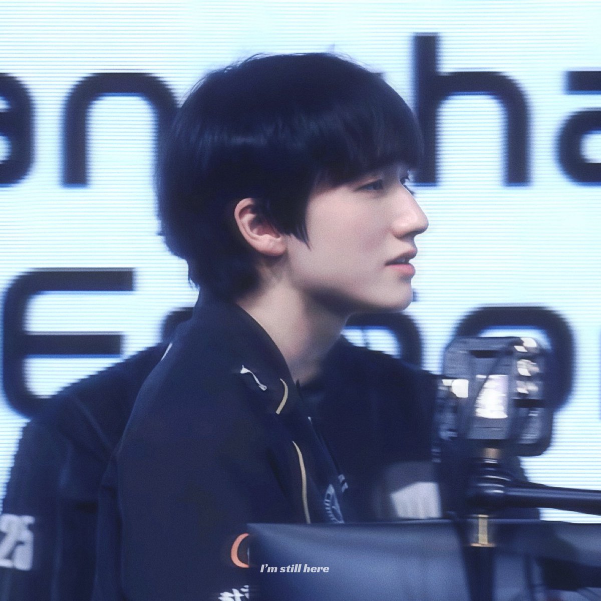 oad_19's tweet photo. Be happy, HWH absolutely deserve to be happy! HWH, you must be happy! We will always be here watching over you, supporting you, and loving you.

#피넛 https://t.co/FG5e2zYofU