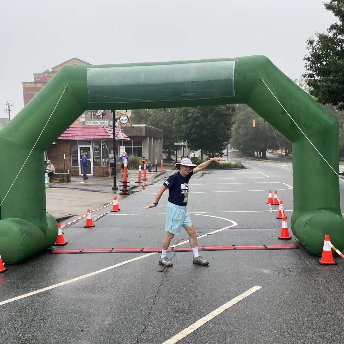 BillMcAbee2's tweet photo. In a light mist, I ran the Oconee County Memorial Day 5k in Walhalla, SC this morning. I finished with a time of 30:41 and a pace of 9:53. This race didn’t give age group award but I was pleased with my time. https://t.co/fLVUyag1rQ