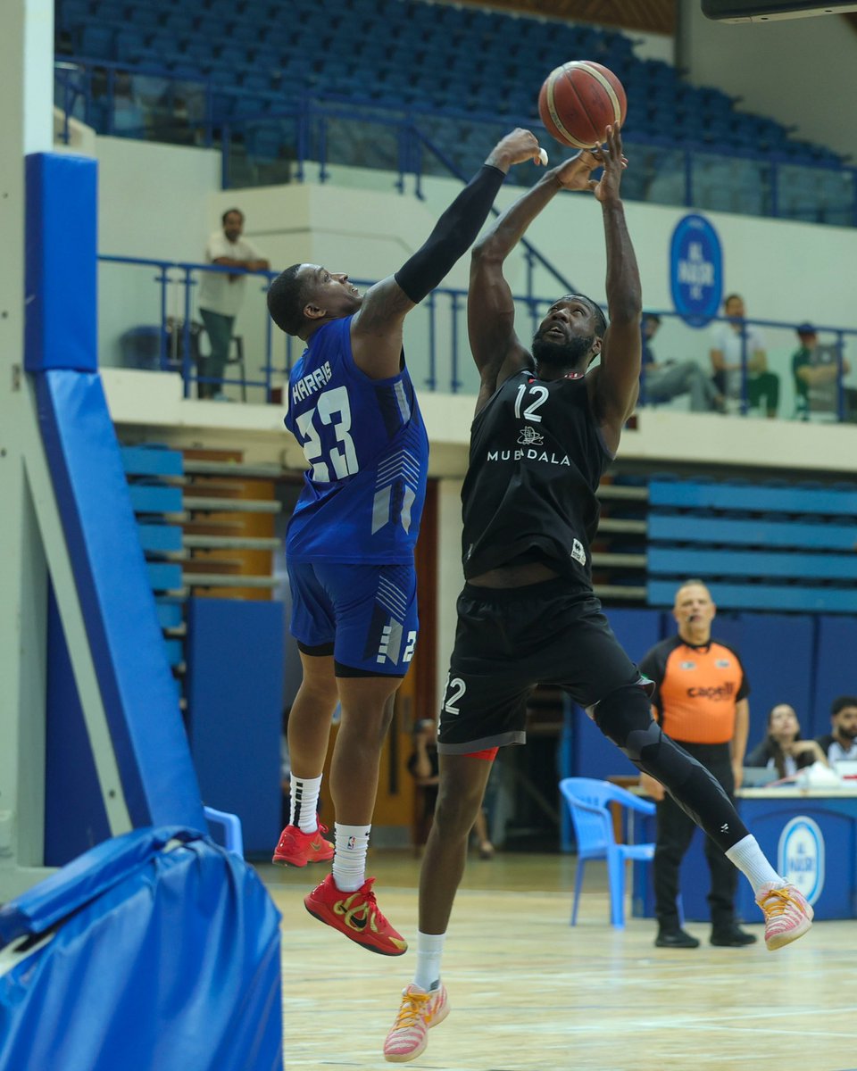 UaeBasketball's tweet photo. #كاس_صاحب_السمو_نائب_رئيس_الدولة 

نتائج ربع النهائي… 

النصر  (108- 64 ) الجزيرة 

البطائح (91- 78 ) الوصل 

#اتحاد_كرة_السلة🏀 https://t.co/Yd2haGRUO2