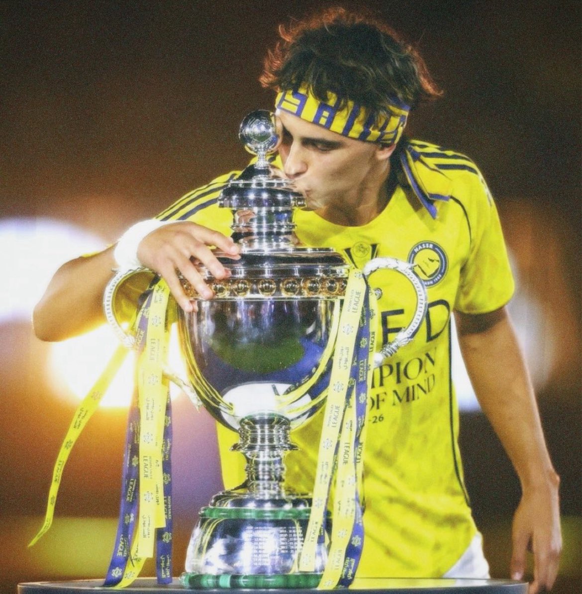 يوسف #بطل_الدوري 20🏆 tweet media