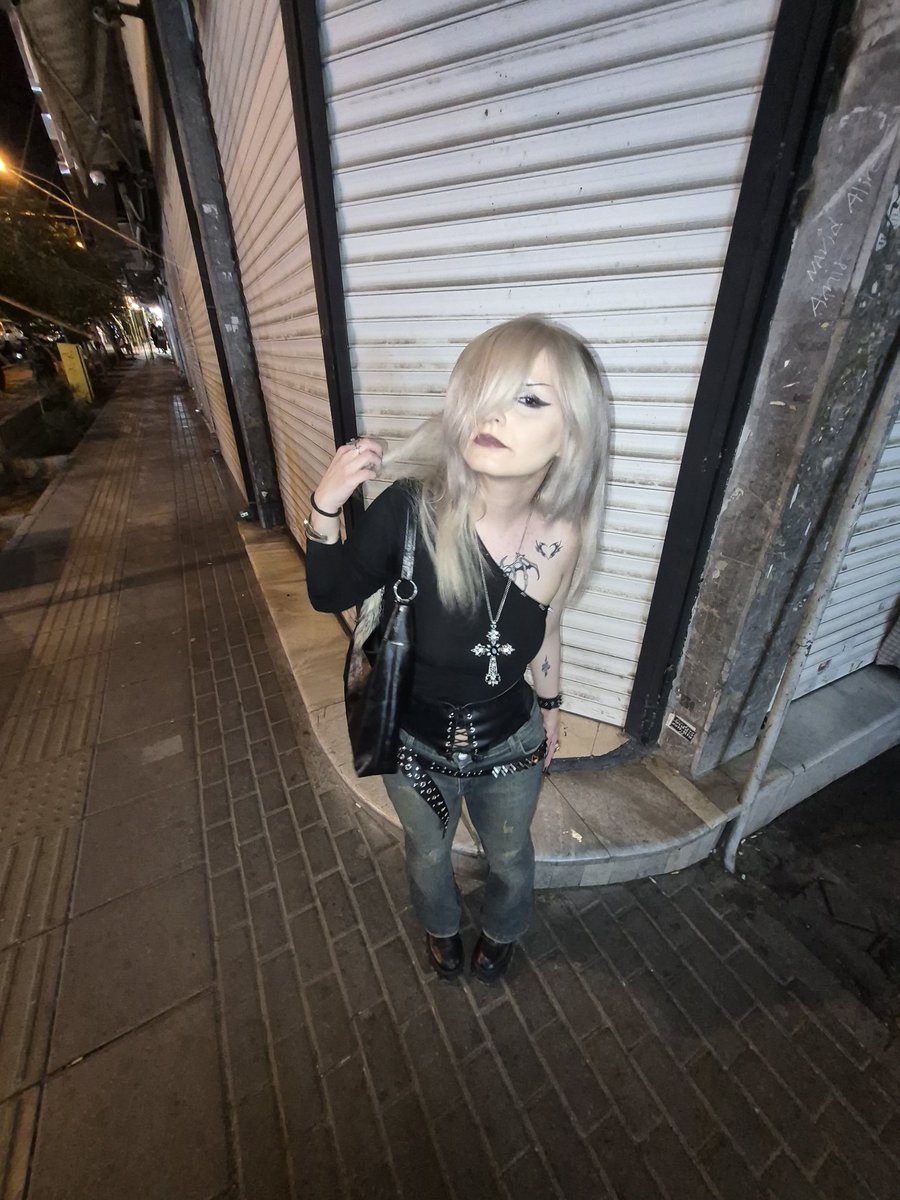 SadSlut666 tweet media