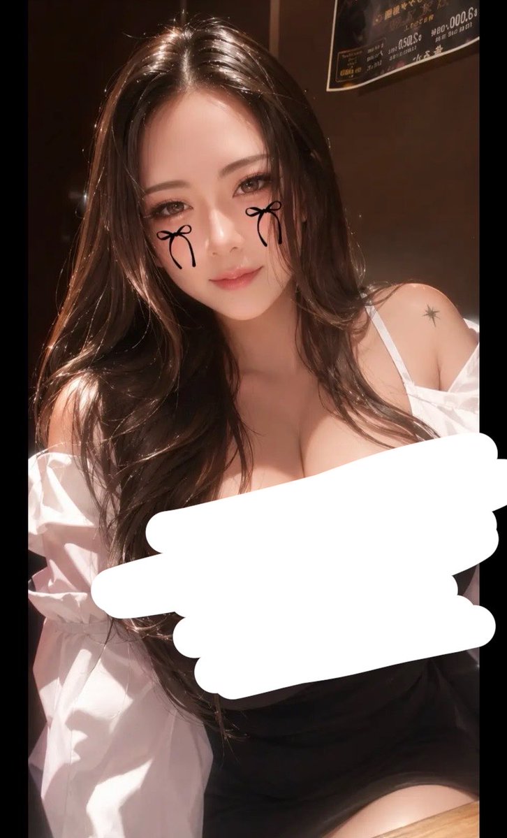 ask_eaea's tweet photo. TikTokライブ中に
お客さんが画像作ってくれるって言うから
○乳にして言うたら
こぼれるほどの爆○乳すぎて
トプ画にできるか分かんなくなった🙉 https://t.co/YqEwYwipmQ