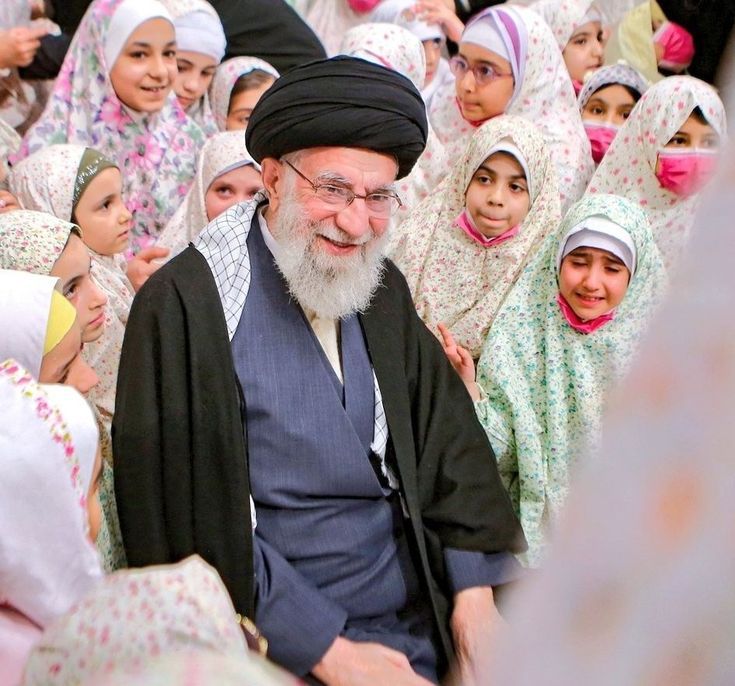 Khamenei_Voice's tweet photo. Braver than lions. Humbler than rain https://t.co/vNykDt3Z5m