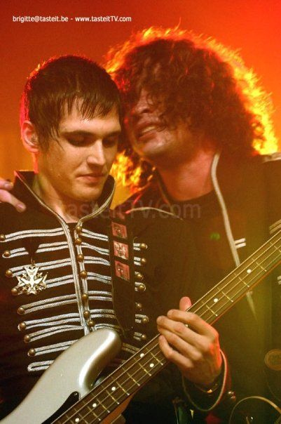 hourlyrpf's tweet photo. ᯓ✮⋆ The RPF ship of the hour is..
"Raykey" (Ray Toro x Mikey Way) from My Chemical Romance!

"they make me very ill 😢💗"

Submitted by @n0tanybtteroff https://t.co/2eLn9wbGsW