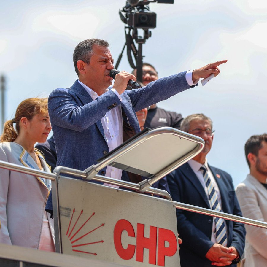 İzmir Geyik tweet media