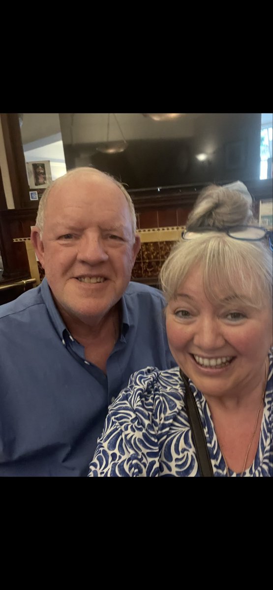cazatmacs's tweet photo. Bump into him every time, brilliant guy #johnhenshaw 🩵 https://t.co/IC4qMq55Q9